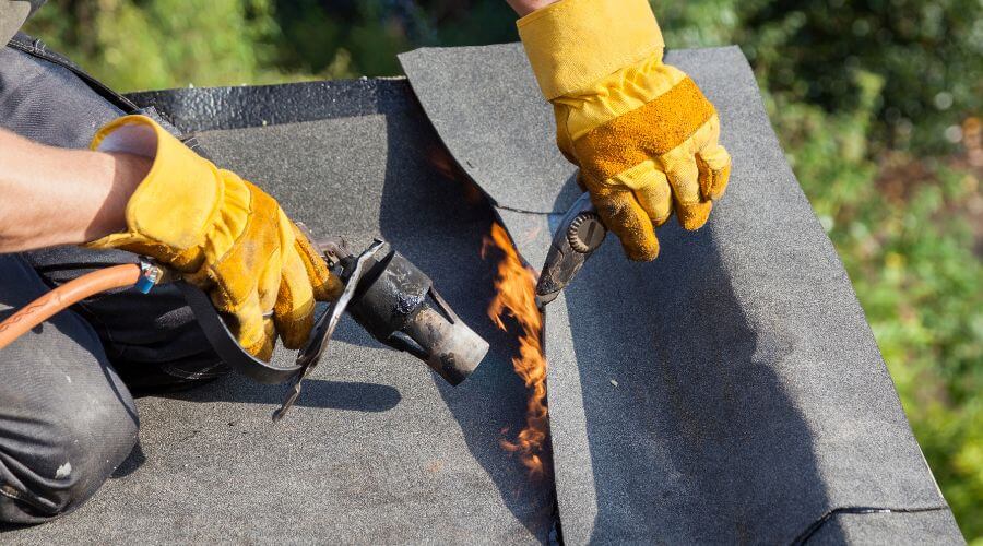 Expert new roof installation services in Yale, IL